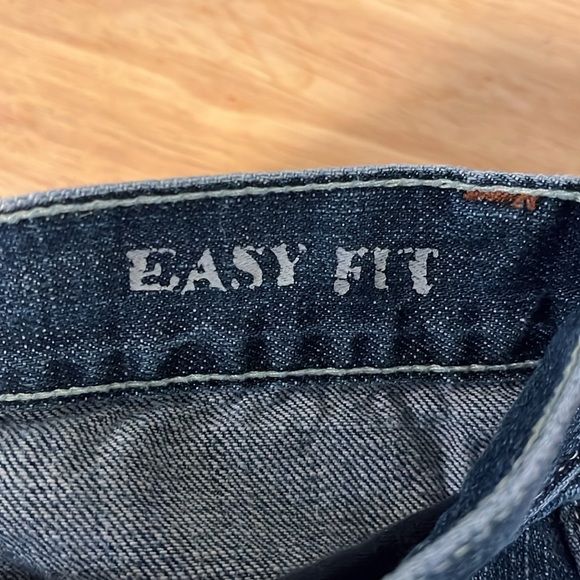 Blue Jeans - Picture 3 of 3